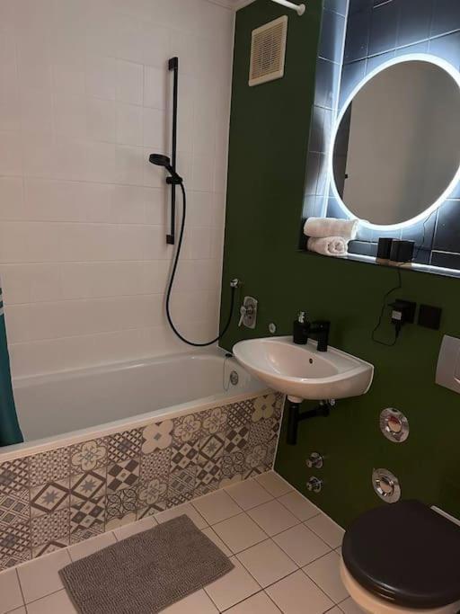 Cozy Apartment Mit Balkon I Wlan Dresden Luaran gambar